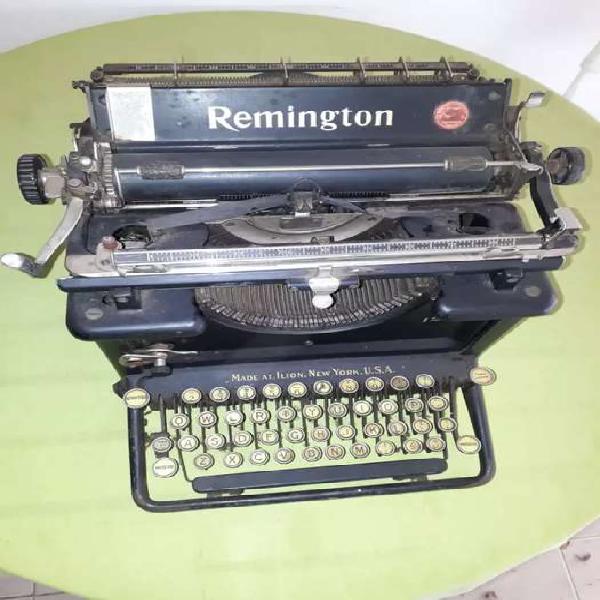 Antigua Máquina de Escribir