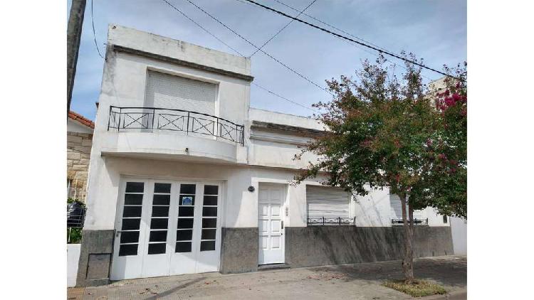 Bolivar 1000 - U$D 170.000 - Casa en Venta