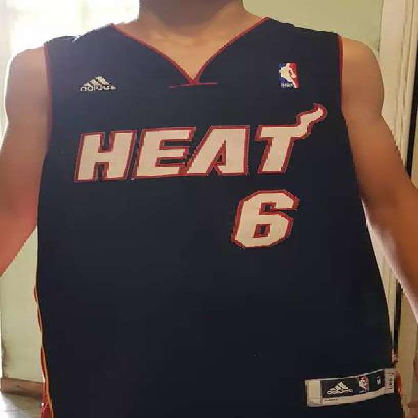 Casaca Adidas Miami Heat (JAMES 6) TALLE L