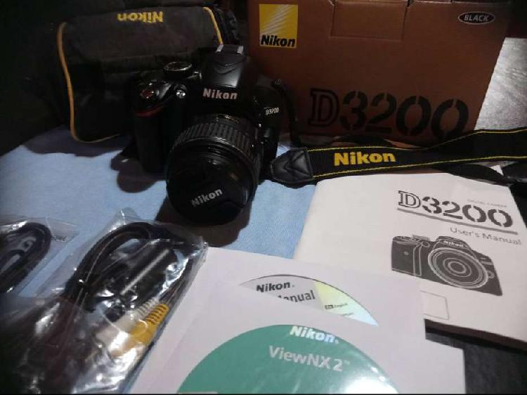 Cámara Nikon D3200-Usada -