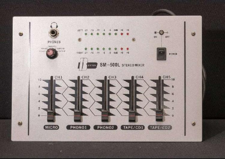 Consola Mezcladora de audio