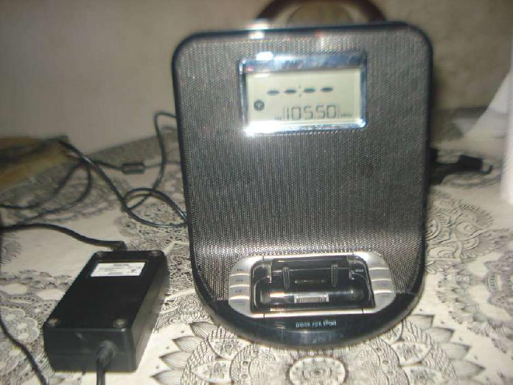 Dock Philips Radio Fm Y Entrada Auxiliar Exc.sonido No Envio