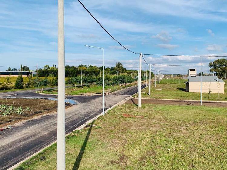 Ecopueblo terreno de 300 m2 sobre Boulevard