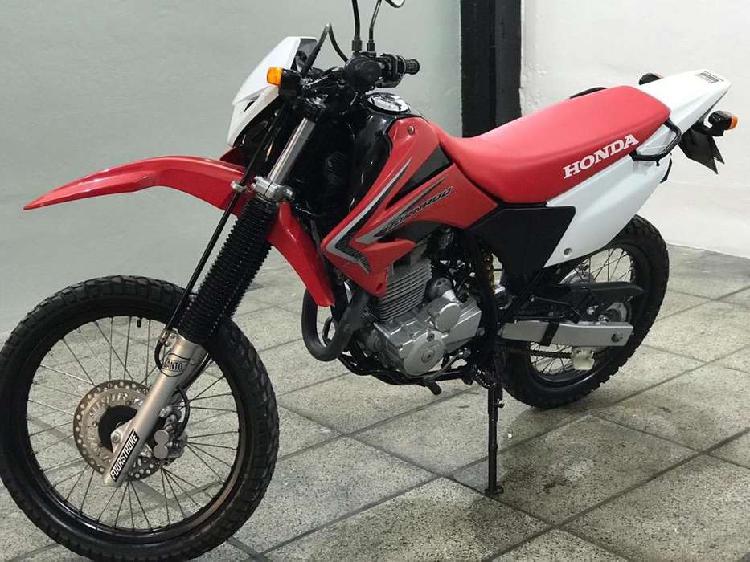 Honda tornado 2015 unico dueño rojo