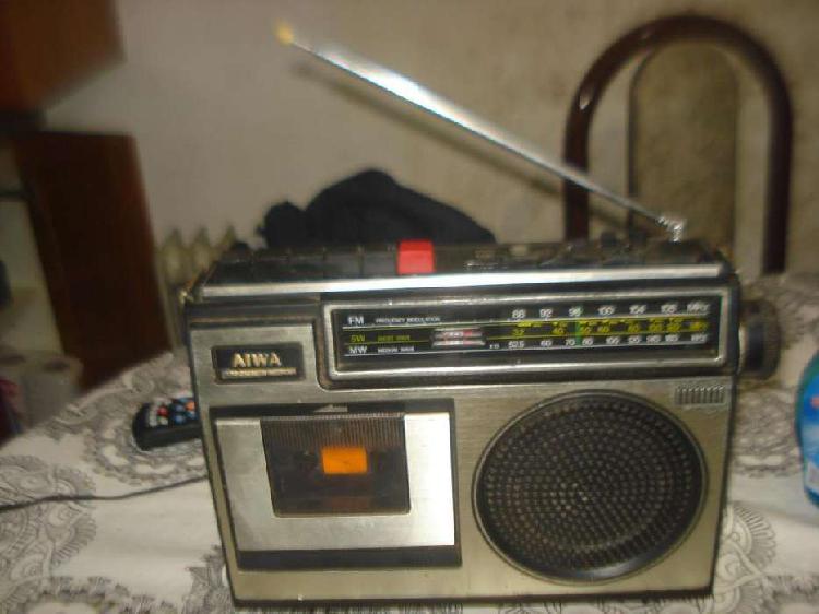 Radiograbador Aiwa Antiguo Tpr140h Solo Radio No Envio