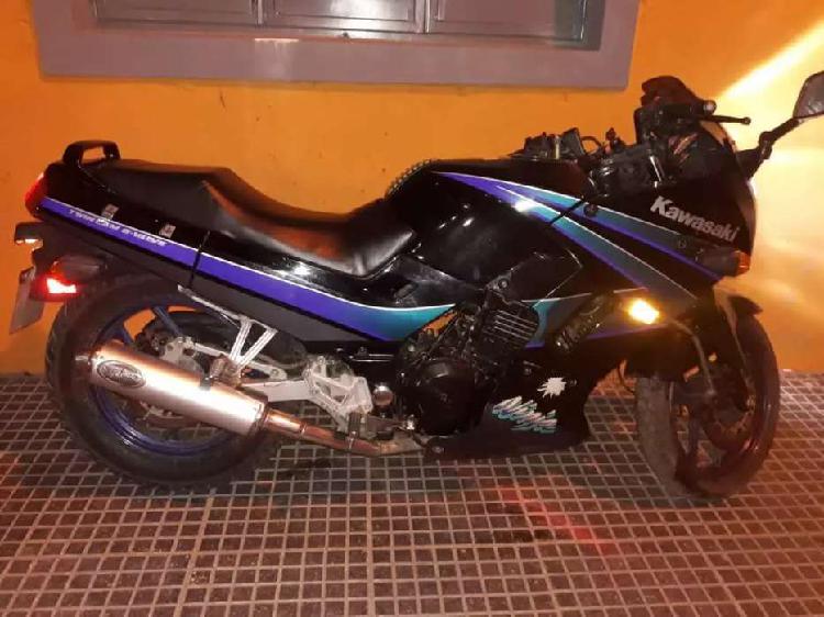 Vendo kawasaki ninja 250