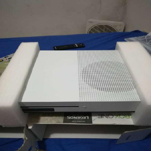 Vendo xbox one s