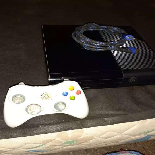 Xbox 360e vendo LEER BIEN