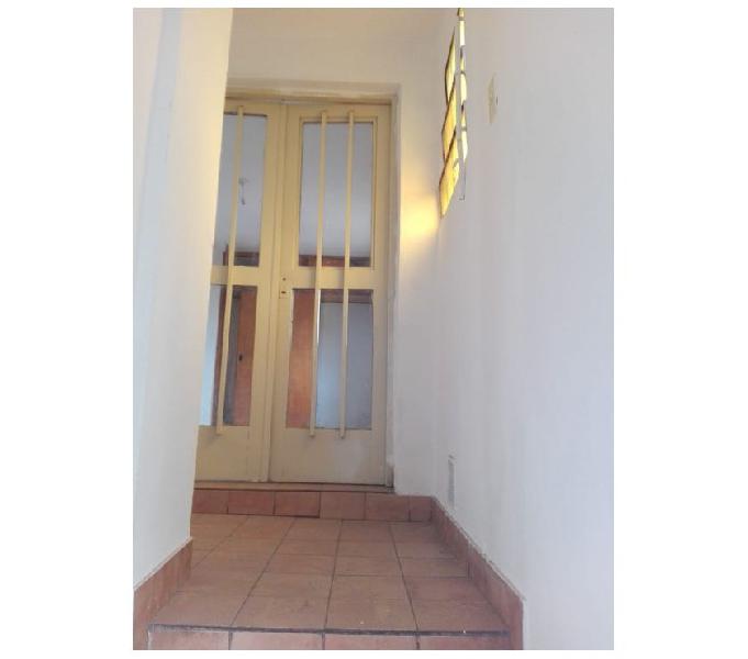 Alquilo calle richarson 1 dormitoriom $ 8.000