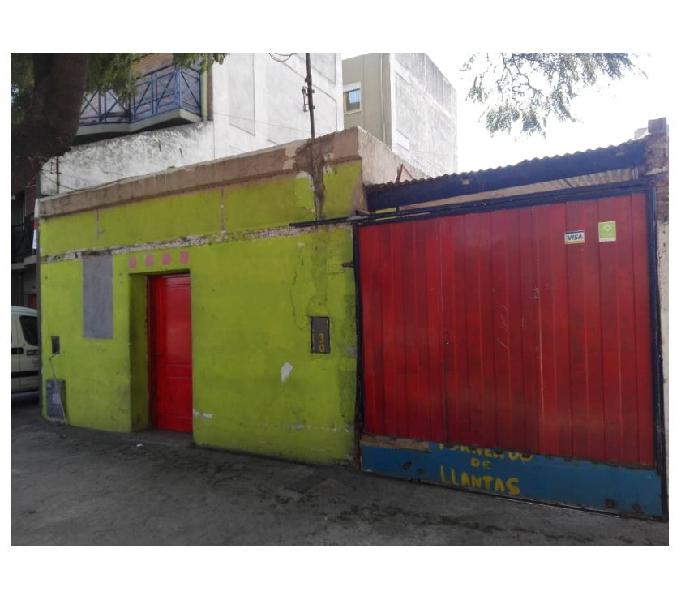 CasaLocal ubicada en Av. Pueyrredon 1578 $ 15.000