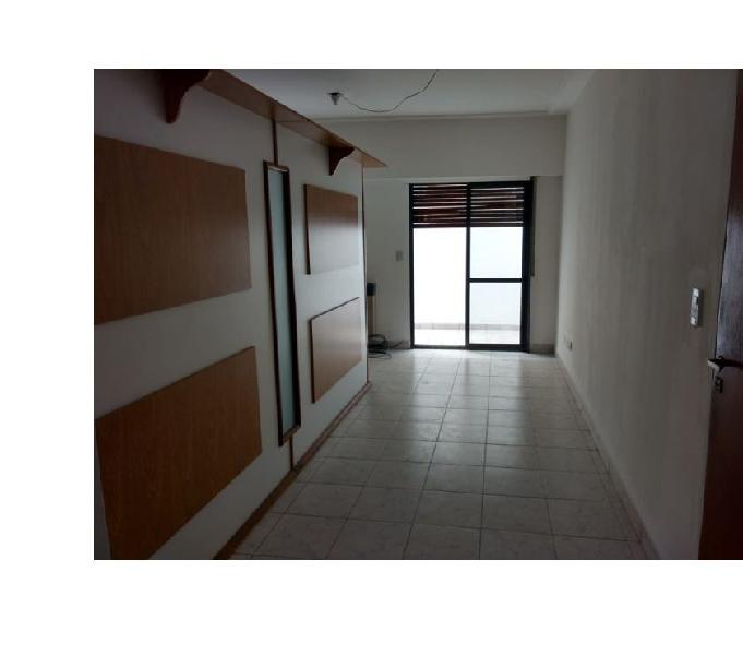 VENDO MONOAMBIENTE PLANTA BAJA CON PATIO