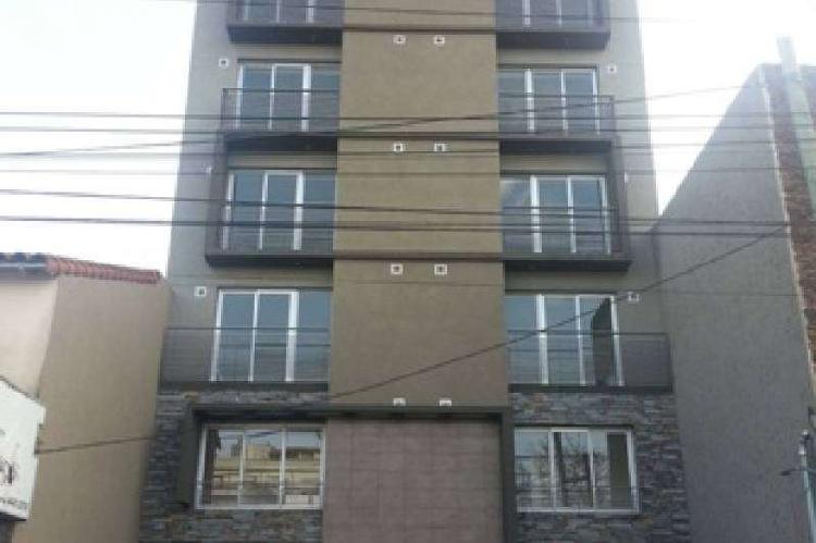 Departamento en Venta Haedo / Moron (B106 160)