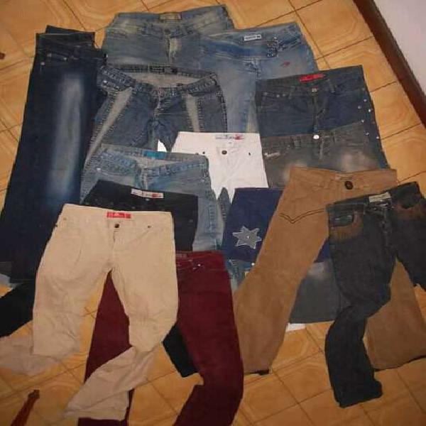 Lote de 14 pantalones de Jean + 2 polleras. Talles 36 y 382