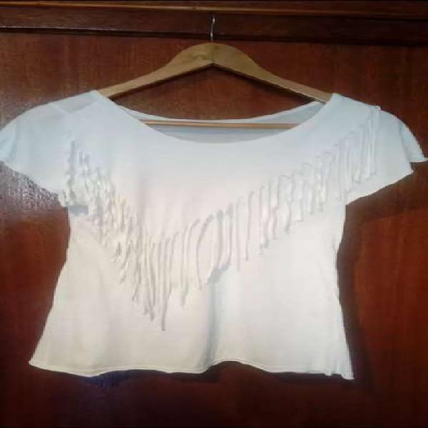 Remera c VOLADO de FLECOS T M Blanca Palermo