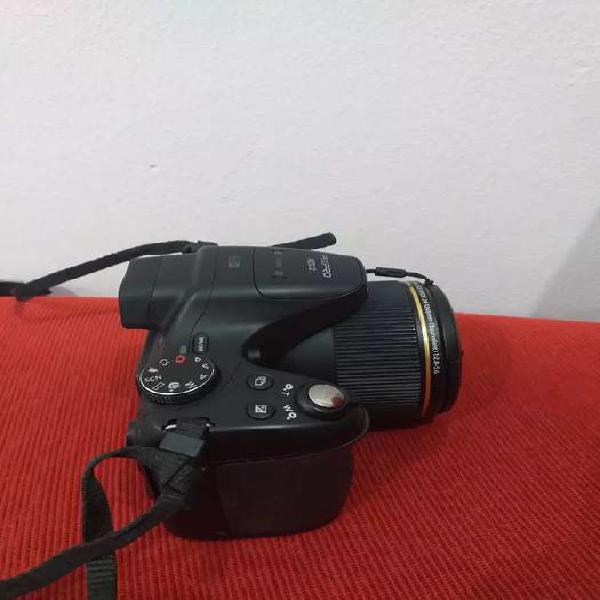 Vendo cámara semiprofesional