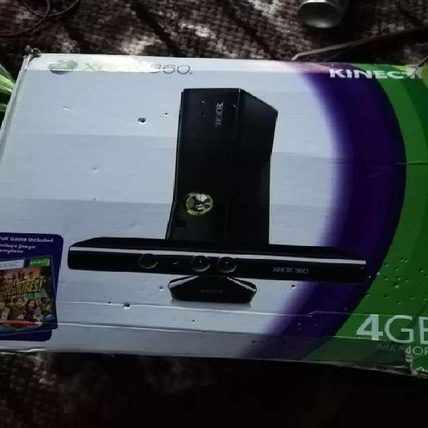 Vendo xbox 360 flashada y kinect