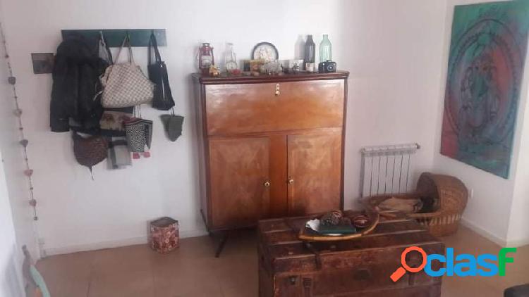 VENTA DEPTO SEMINUEVO 2 AMBIENTES CON DOS BAÑOS EN LA PERLA