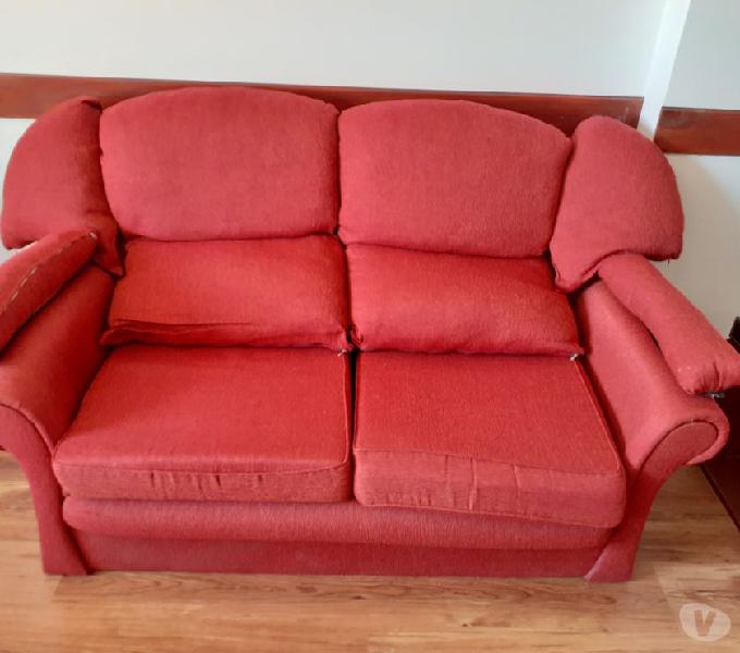 VENDO!! SILLON 2 CUERPOS TAPIZADO NUEVO!!