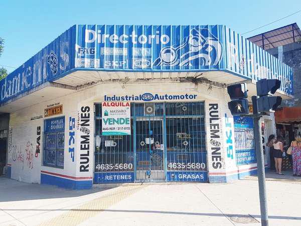 Local comercial en venta de 90m², en esquina sobre Av.