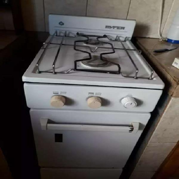 Vendo cocina pyfer, 2 ornallas y horno