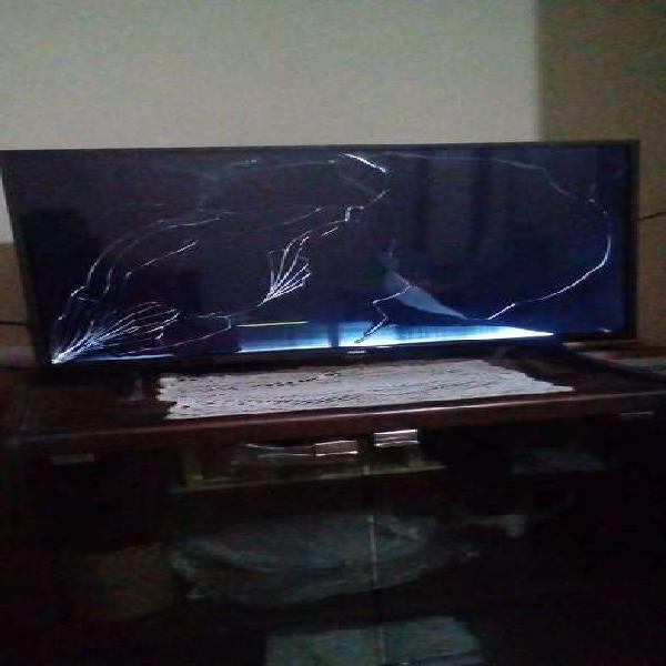 smart tv RCA a reparar completo