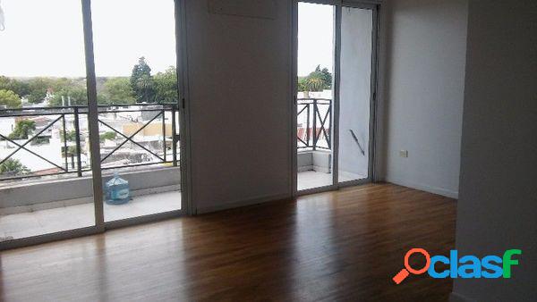 2 37 Y 38, EN VENTA DEPARTAMENTO 2 DORMITORIOS CON COCHERA