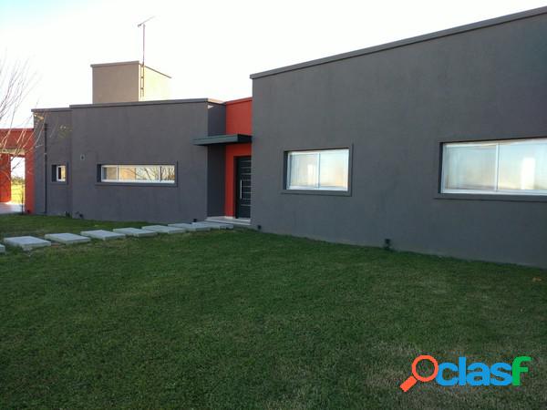 Casa en Country Fincas San Vicente sobre lote de 2200 m², 5