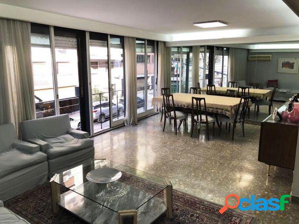 Departamento en Venta. 4 Amb. 3 Dor. 115 M2.