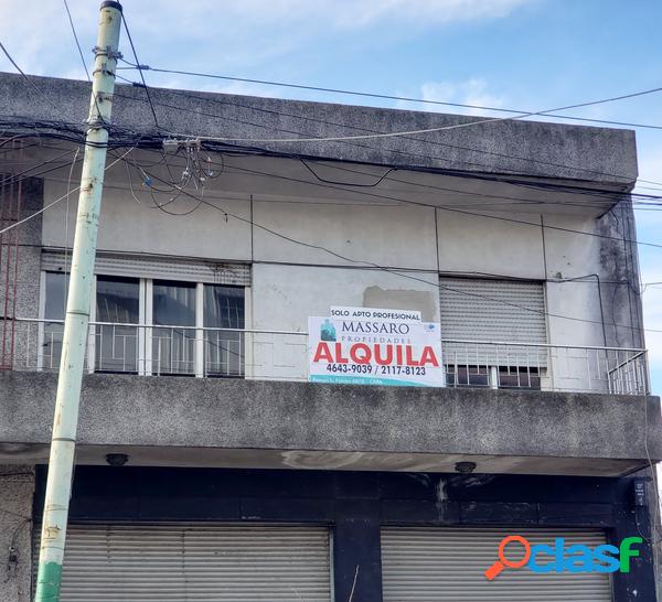 Departamento en primer piso en alquiler, 3 ambientes apto