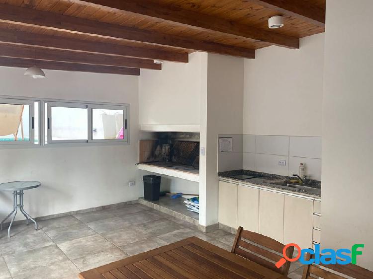 EN VENTA MONOAMBIENTE CENTRO ROSARIO CERCA DE PELLEGRINI Y