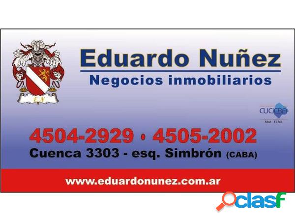 Excelente oficina comercial en alquiler.