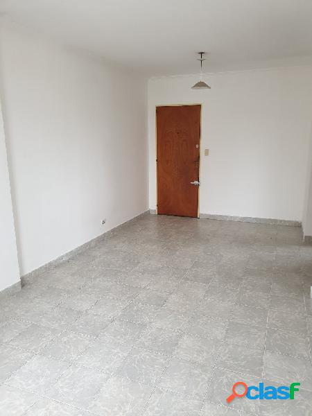 OPORTUNIDAD. DEPARTAMENTO 2 DORMITORIOS PJE CALDAS 600 CON