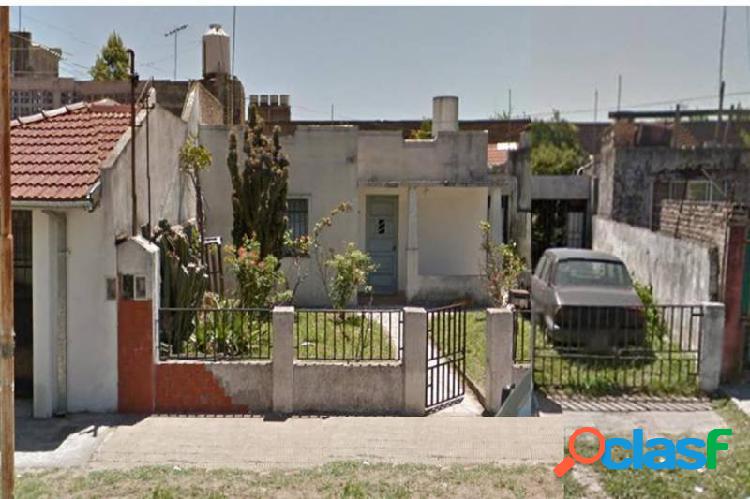 San Justo, casa americana 3 amb. Pampa