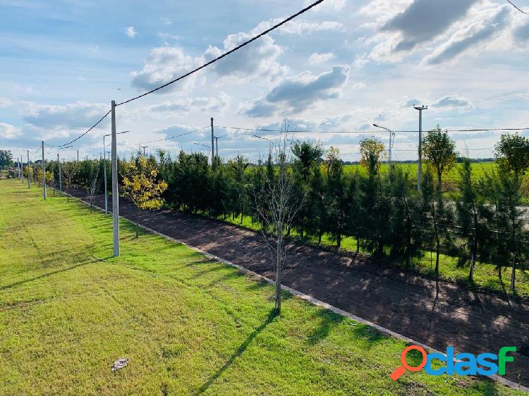 VENTA DE LOTE EN ECOPUEBLO. Lote sobre boulevard con