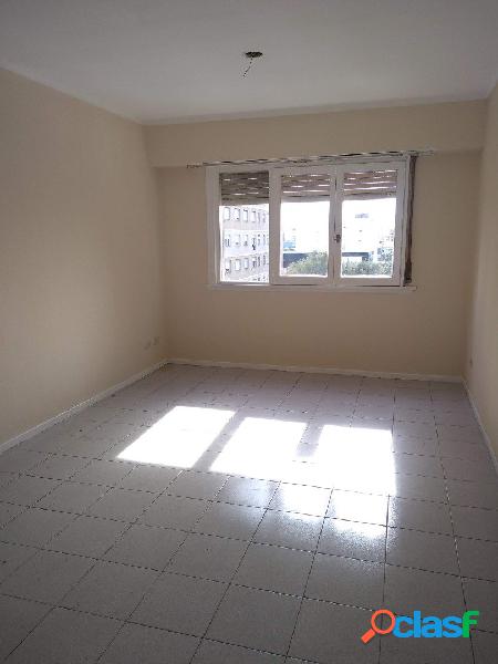 VENTA DEPARTAMENTO 3 AMBIENTES