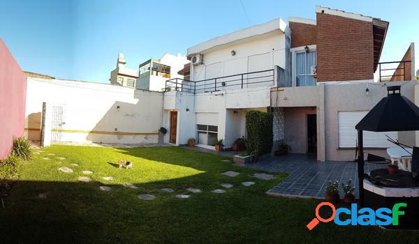 VENTA. Lote 13 x 42 mts. Con 2 viviendas. VILLA CELINA.