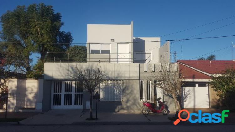 Vendo Casa 3 dormitorios con pileta Bº Roca