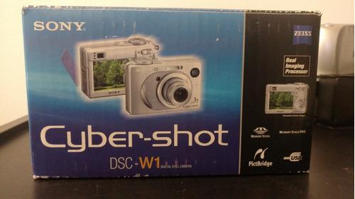 Camara Digital Sony Lente Especial W1 En Caja + 2 Memorias