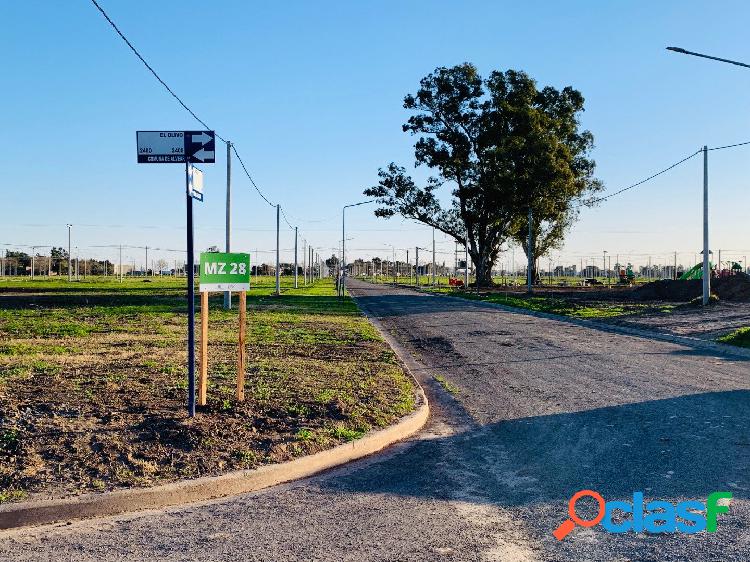 Ecopueblo. Terreno de 268 m2 con todos los servicios. Con