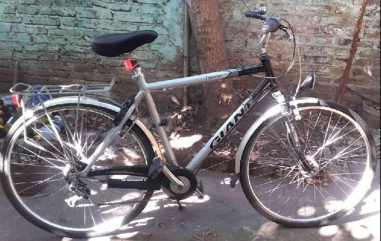 Bicicleta Giant Modelo Tourer 100% Aluminio Con Accesorios