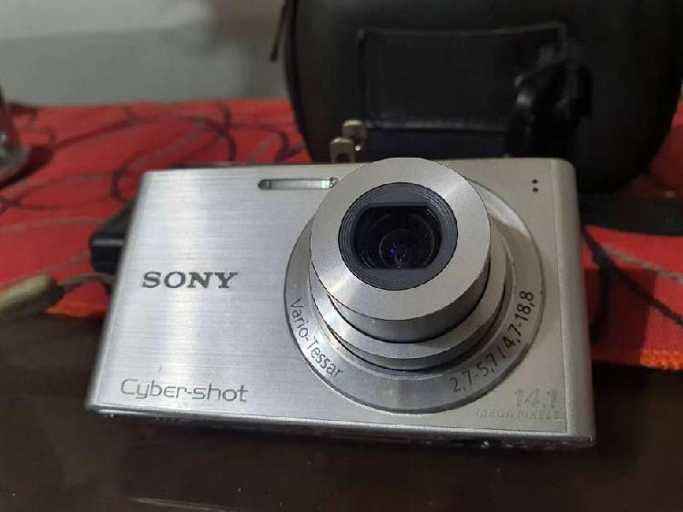 Camara Sony Cybershot (DSC-W330)