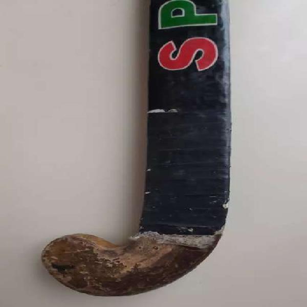 Palo de hockey femenino usado 94 cm