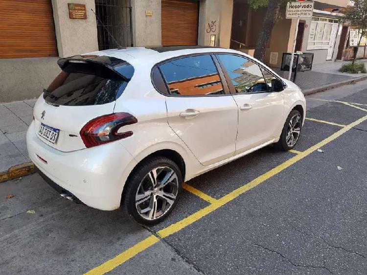 Peugeot 208 GT