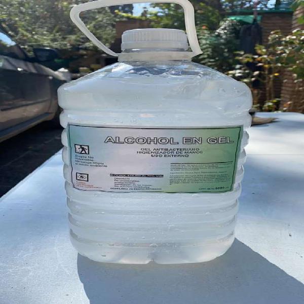 Vendo alcohol en gel antibacteriano bidón de 5000 cc/5
