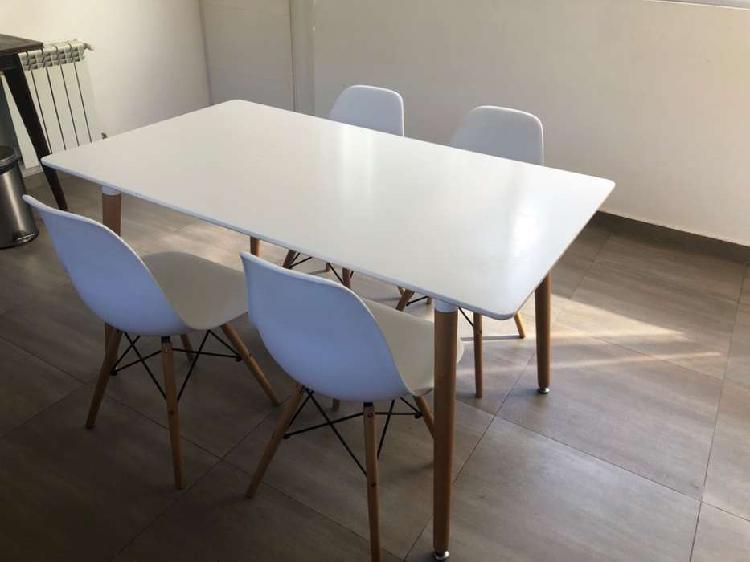 Vendo mesa escandinava con 4 sillas 140x80 blanca
