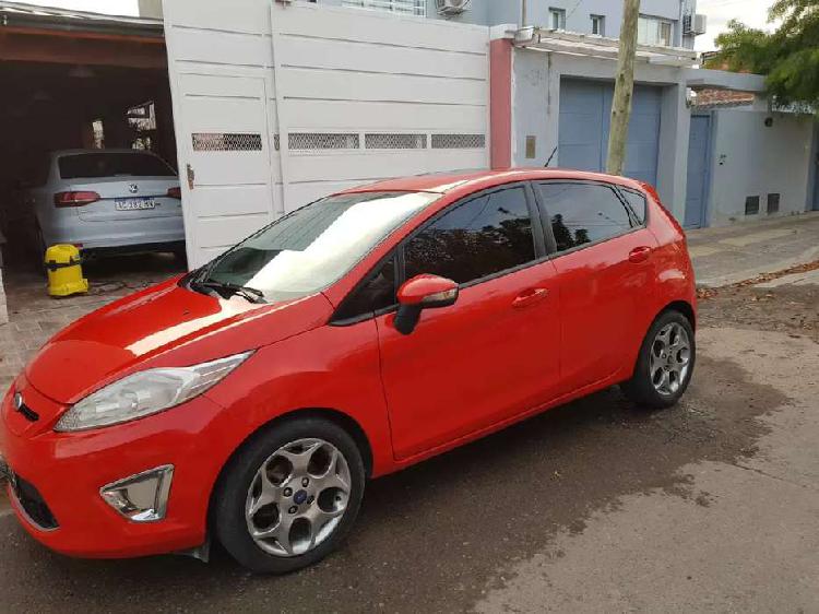 Ford fiesta kinetic 2012 titanium