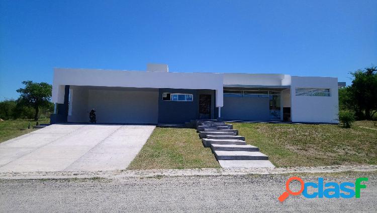 ALTA GRACIA GOLF*VENDE CASA 3 DORM*A ESTRENAR!