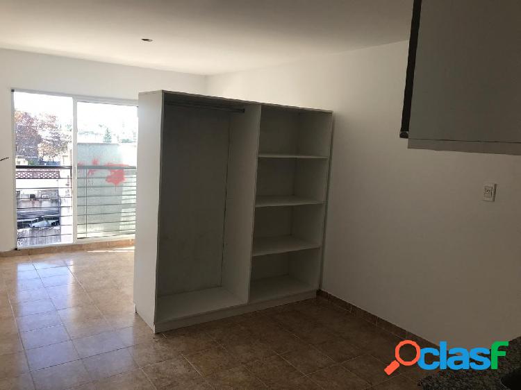 EN VENTA MONOAMBIENTE DE 35 m2 - LAVALLE AL 600