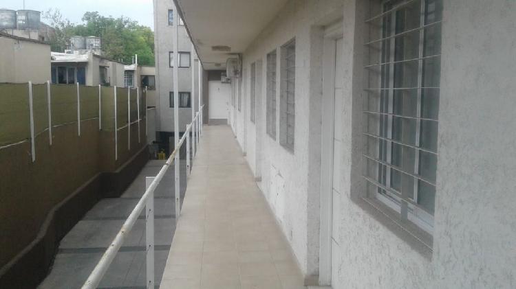 DEPARTAMENTO EN VENTA CALLE ENTRE RIOS,CÉNTRICO.