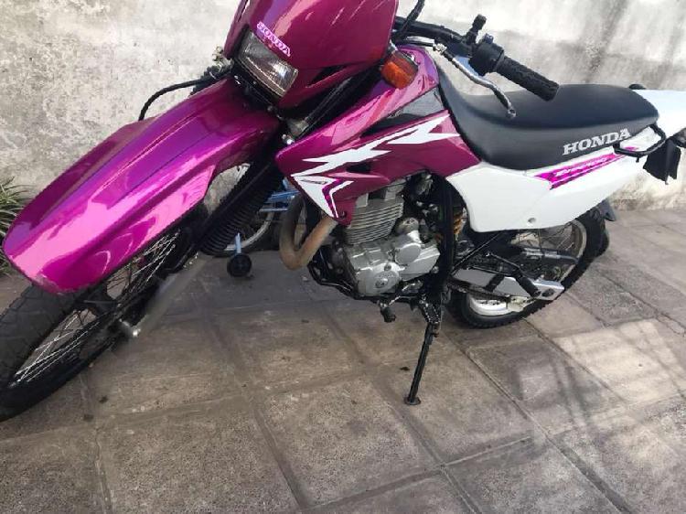 Honda tornado 2015 impecable